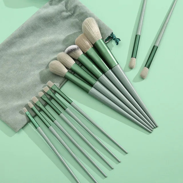13 PCS Soft bristle makeup brushes
